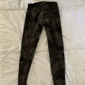 Alo camo XS leggings